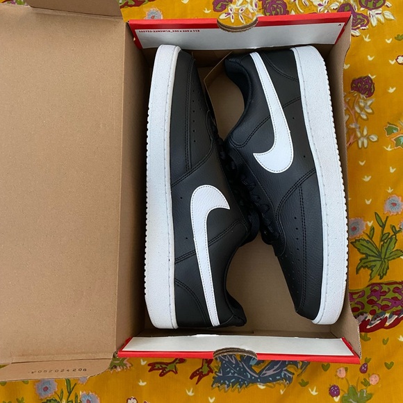 Nike Court Vision Lo Black and White Mens size 12 NIB - Picture 3 of 4